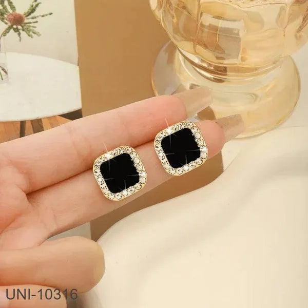 Elegant Black Square Stud Earrings